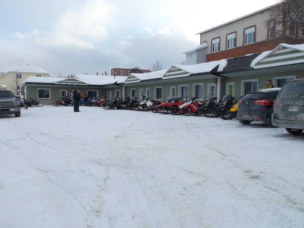 Haileybury Beach Motel Ngoại thất bức ảnh